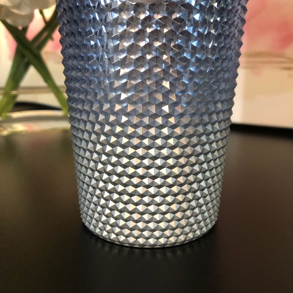 Limited Edition Studded Starbucks 24 oz Venti Cold Navy Ombré Gradient Tumbler - Picture 9 of 12